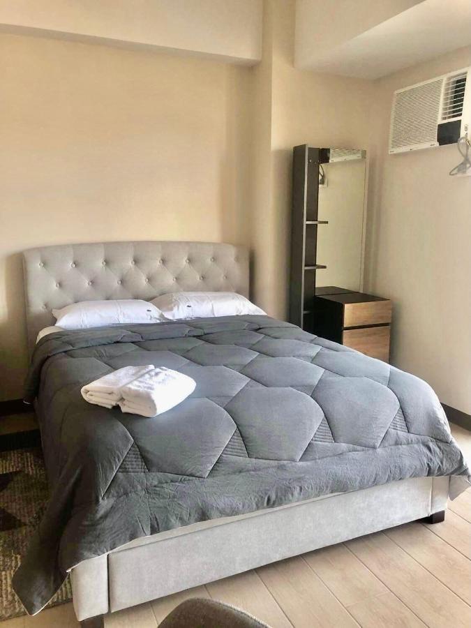 Luxury Bgc Condo In Taguig, Mckinley - Covered Parking And Wifi Free Kültér fotó